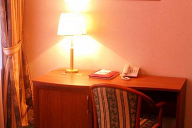 �����- ����� 18